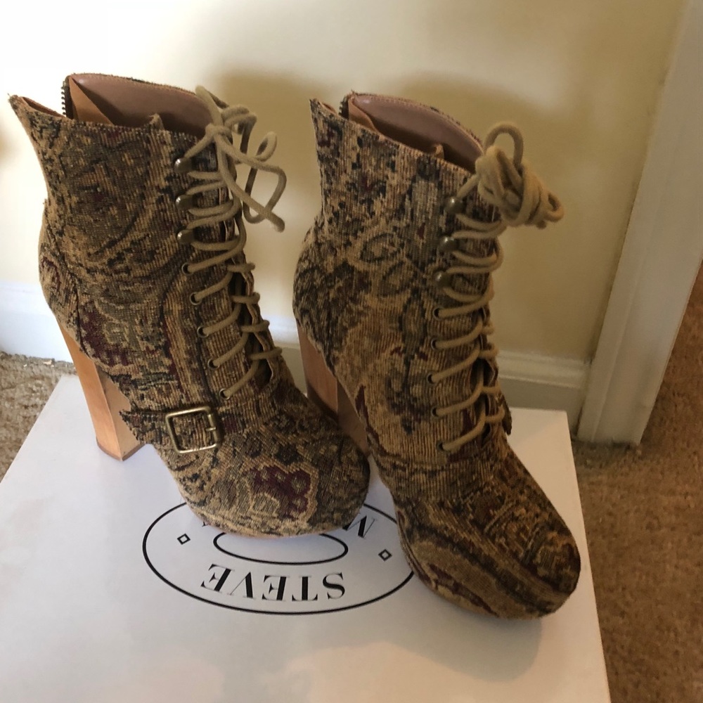 Boots!